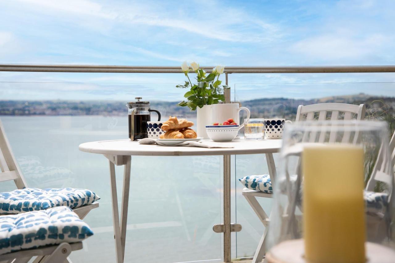 Apartment A7 Masts - Striking Beach Bolthole With Beautiful Sea Views Private Balcony & Parking